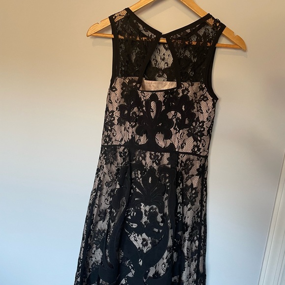 Black Temperance Dress XS with Appliqués and Beadwork and a Champagne Lining - Picture 3 of 8